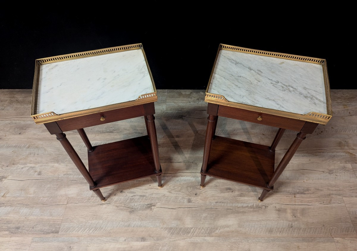 Paire de petites tables de chevet de style Louis XVI-photo-2