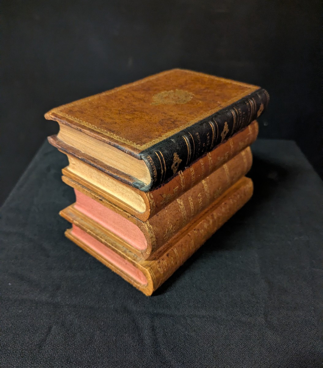 Cave à liqueur en forme de livres  coffret dissimulé-photo-3