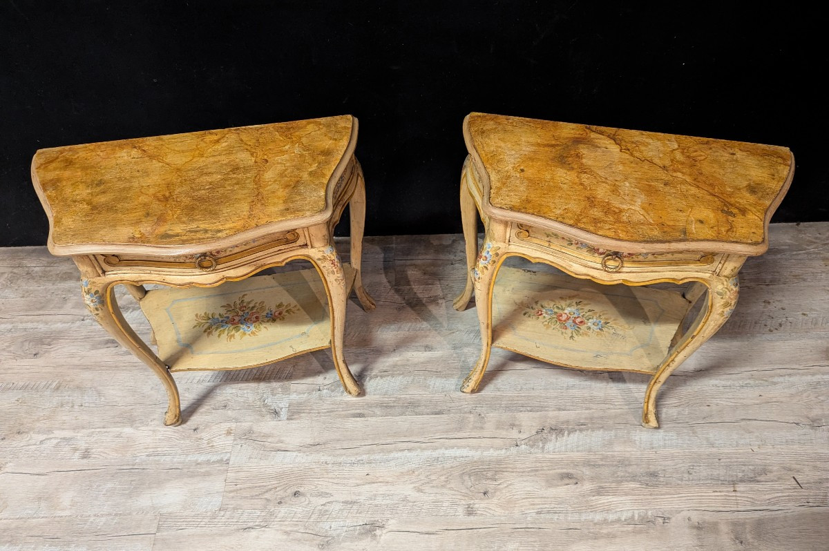 Pair Of Italian Bedside Tables Painted In The Louis XV Style-photo-2