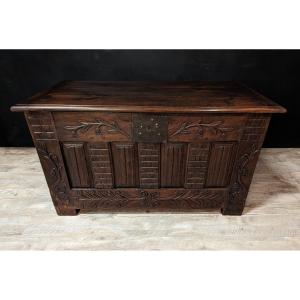 Catalan Chest Late 17th In Walnut