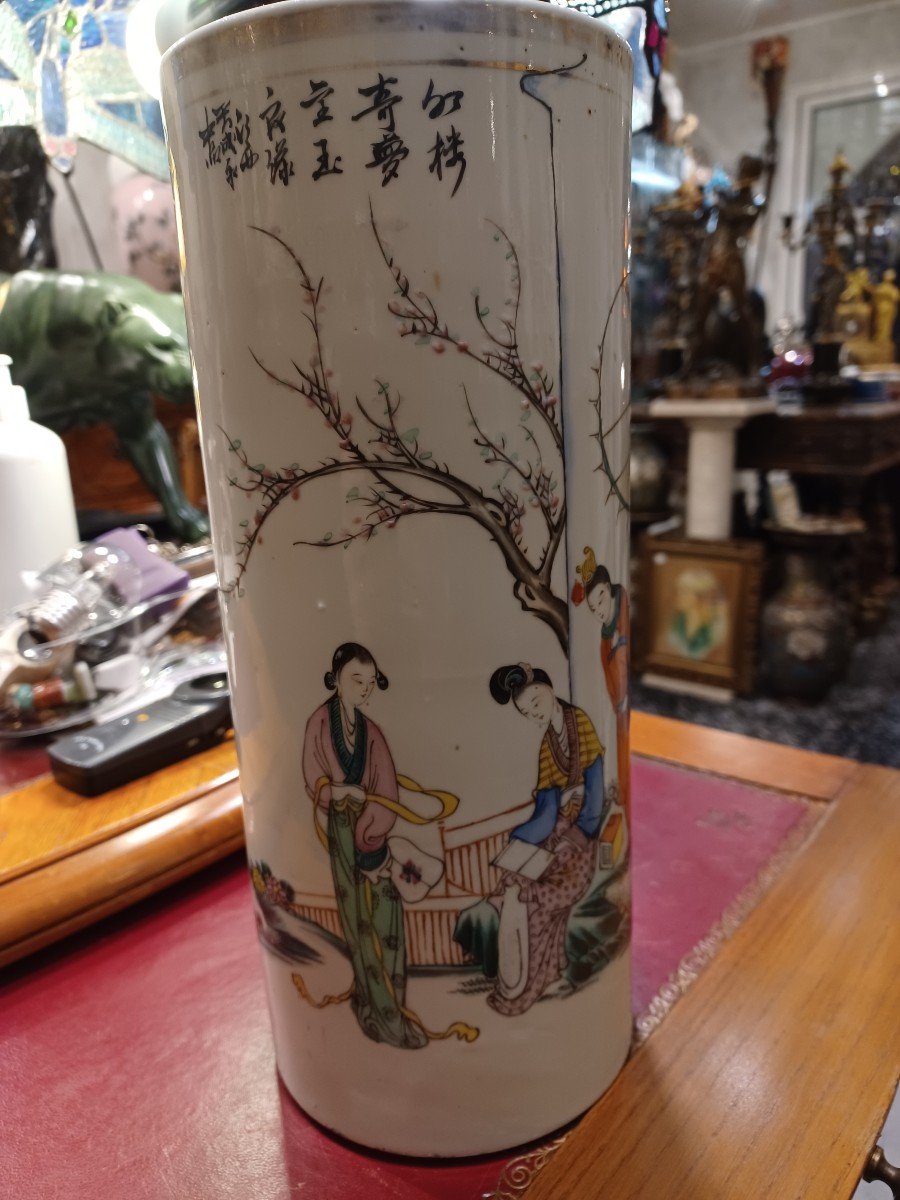 Vase Chinois De Forme Rouleau