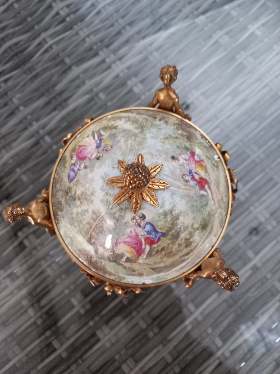 Bonbonnière , porcelaine et bronze , Alphonse GIROUX-photo-4