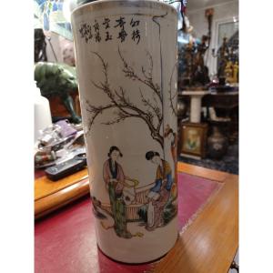 Chinese Roll-shaped Vase