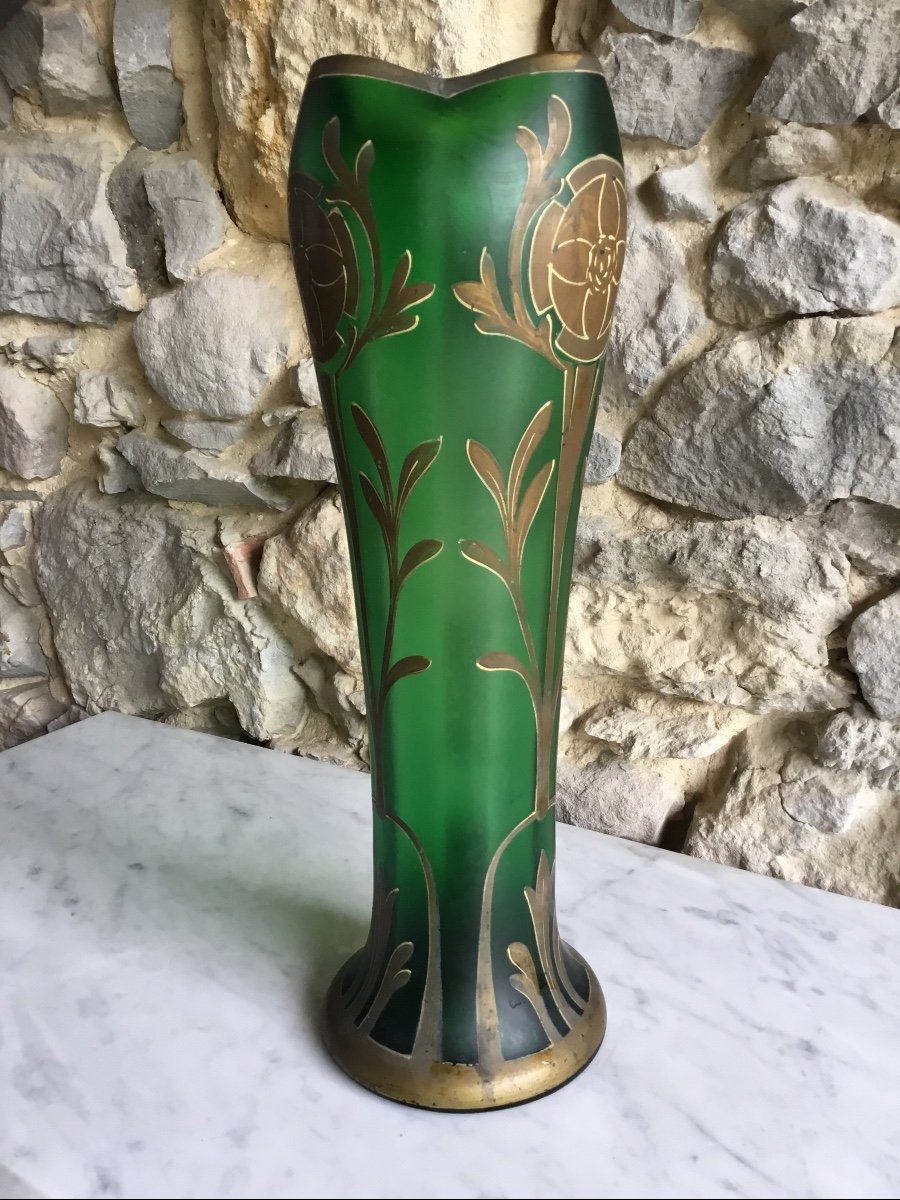 Iridescent Glass Vase With Art Nouveau Painted Decor-photo-3