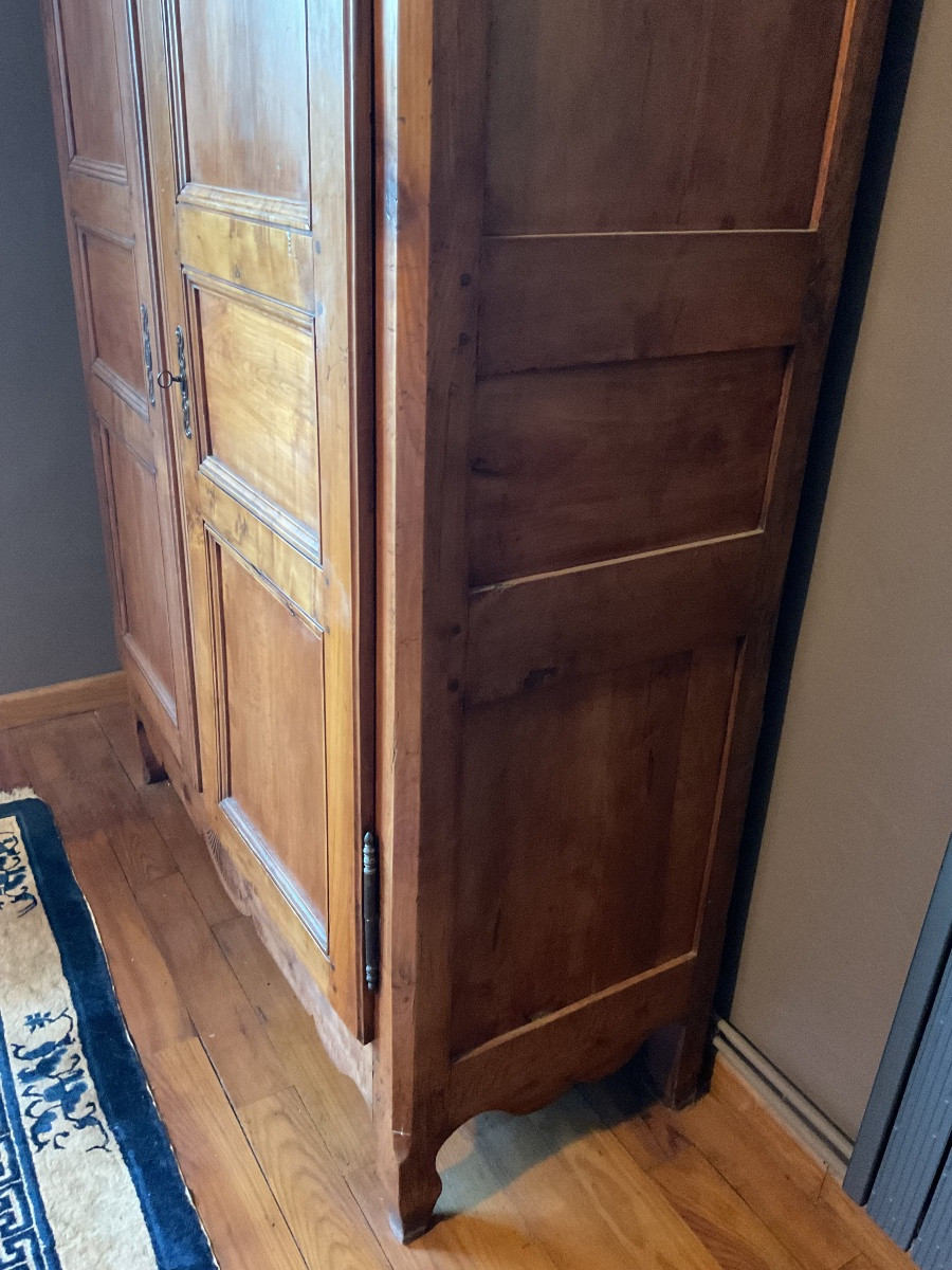 Small Cherry Wood Wardrobe, Late 18th Century -photo-3