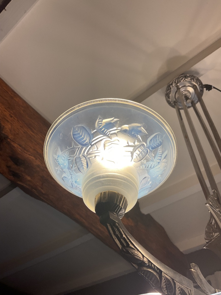 Lustre Art Déco époque 1925 en verre opalescent signé P . Maynadier -photo-3
