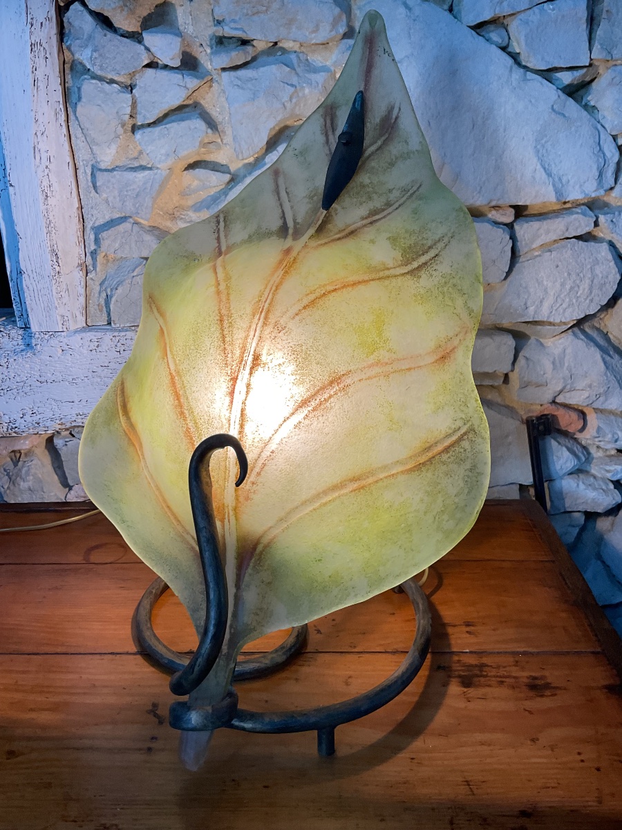 Grande lampe en pâte de verre dès années 1980  . MURANO 