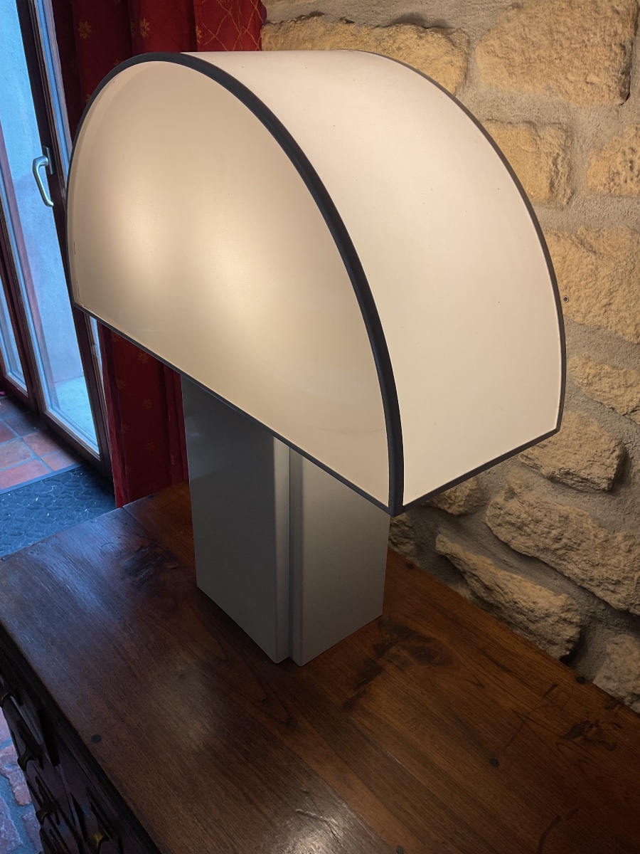 Lampe Olympe du designer Harvey Guzzini . Grand modèle dés années 1970 .-photo-3