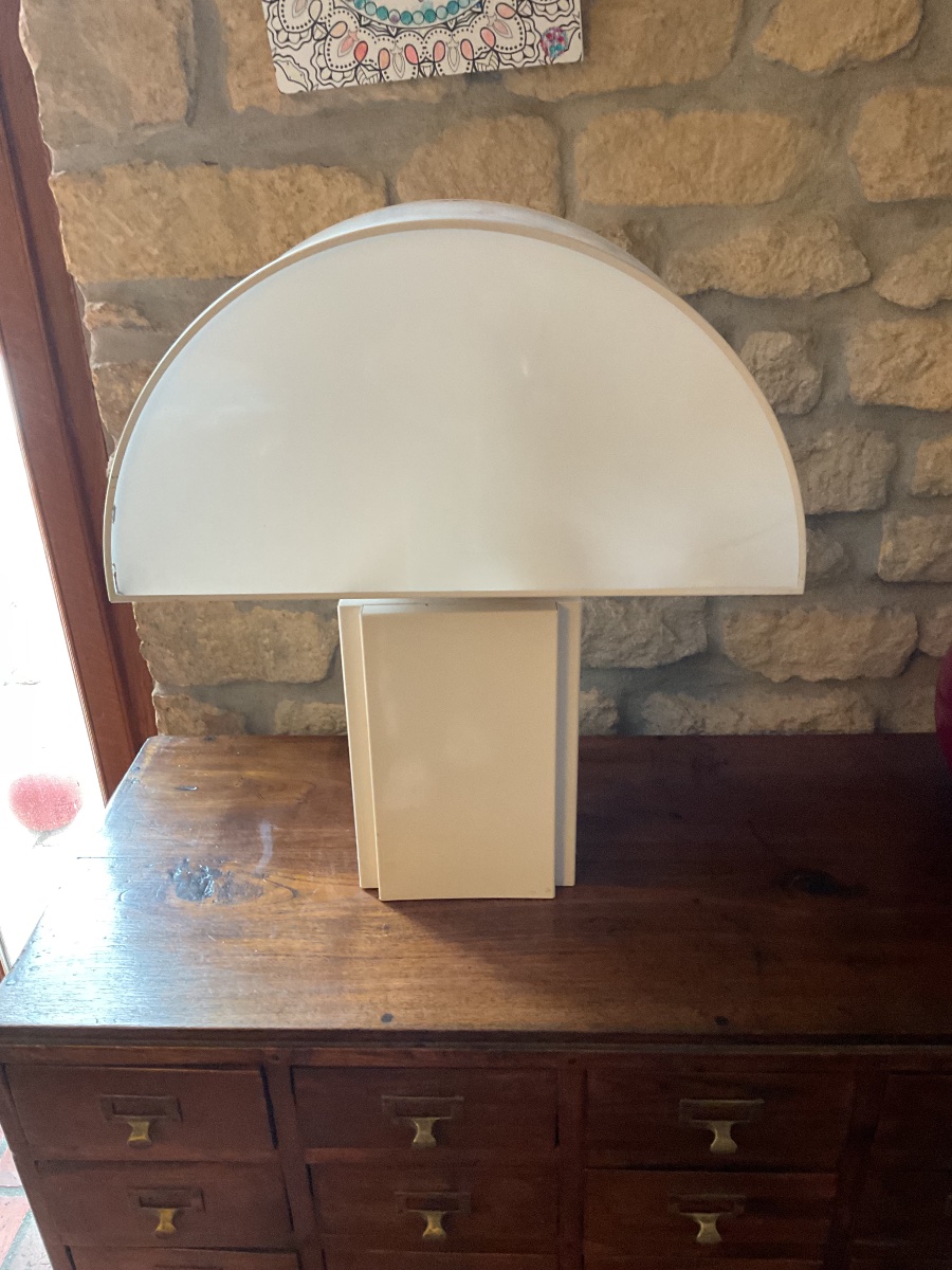 Lampe Olympe du designer Harvey Guzzini . Grand modèle dés années 1970 .-photo-1