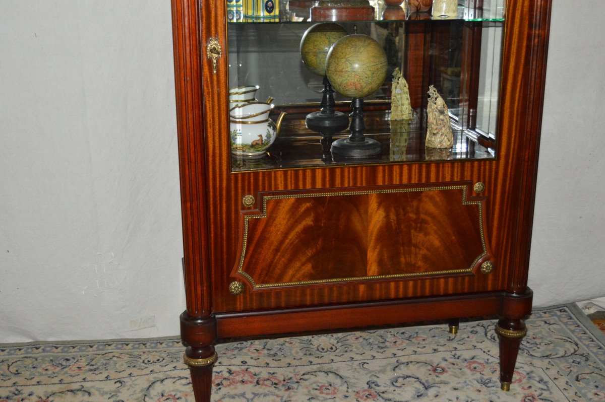 Louis XVI Style Showcase-photo-3