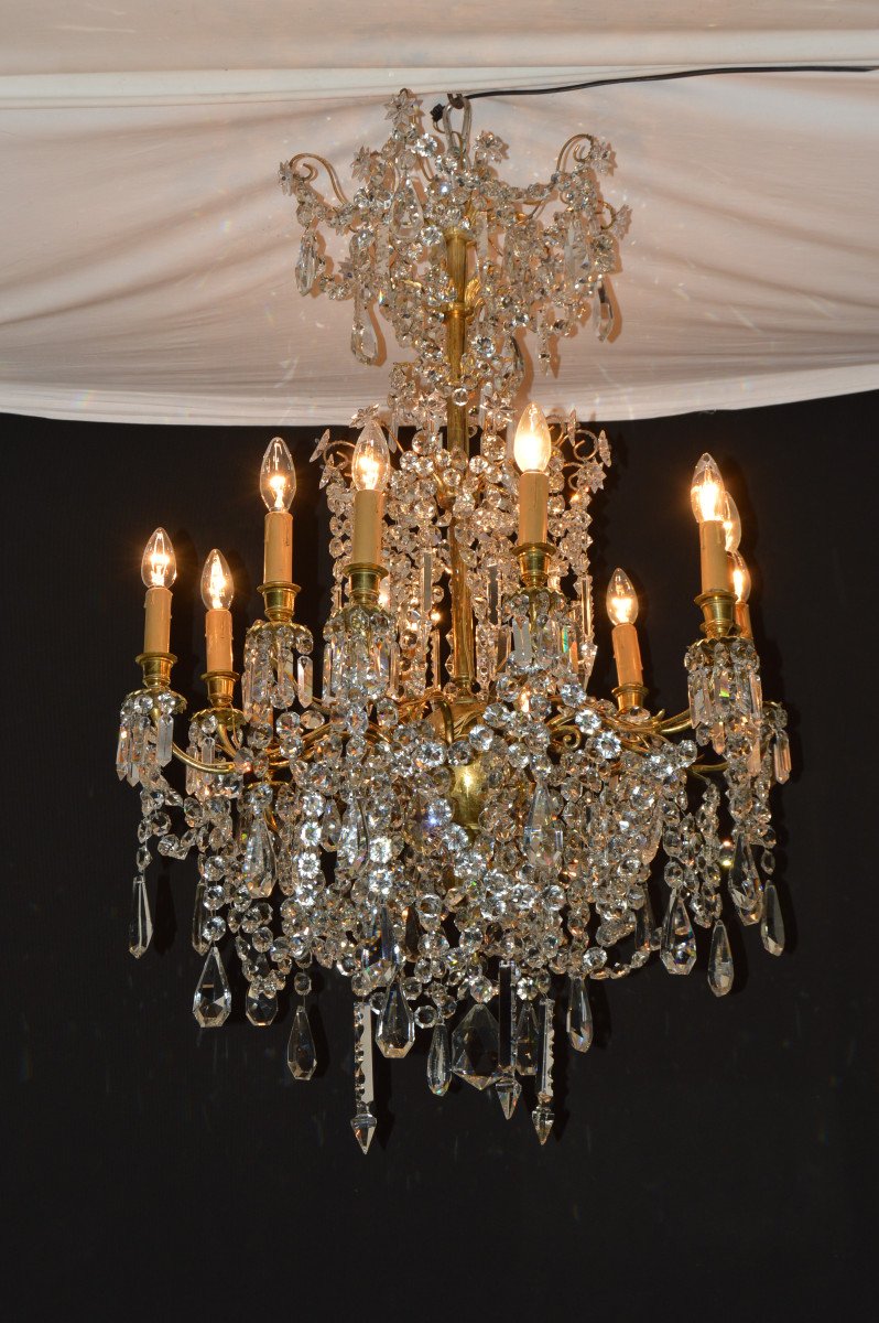 Large Chandelier In Gilt Bronze And Cut Crystal-photo-2