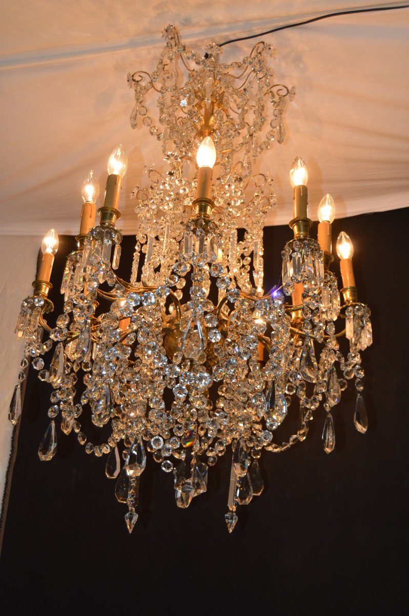 Large Chandelier In Gilt Bronze And Cut Crystal-photo-3