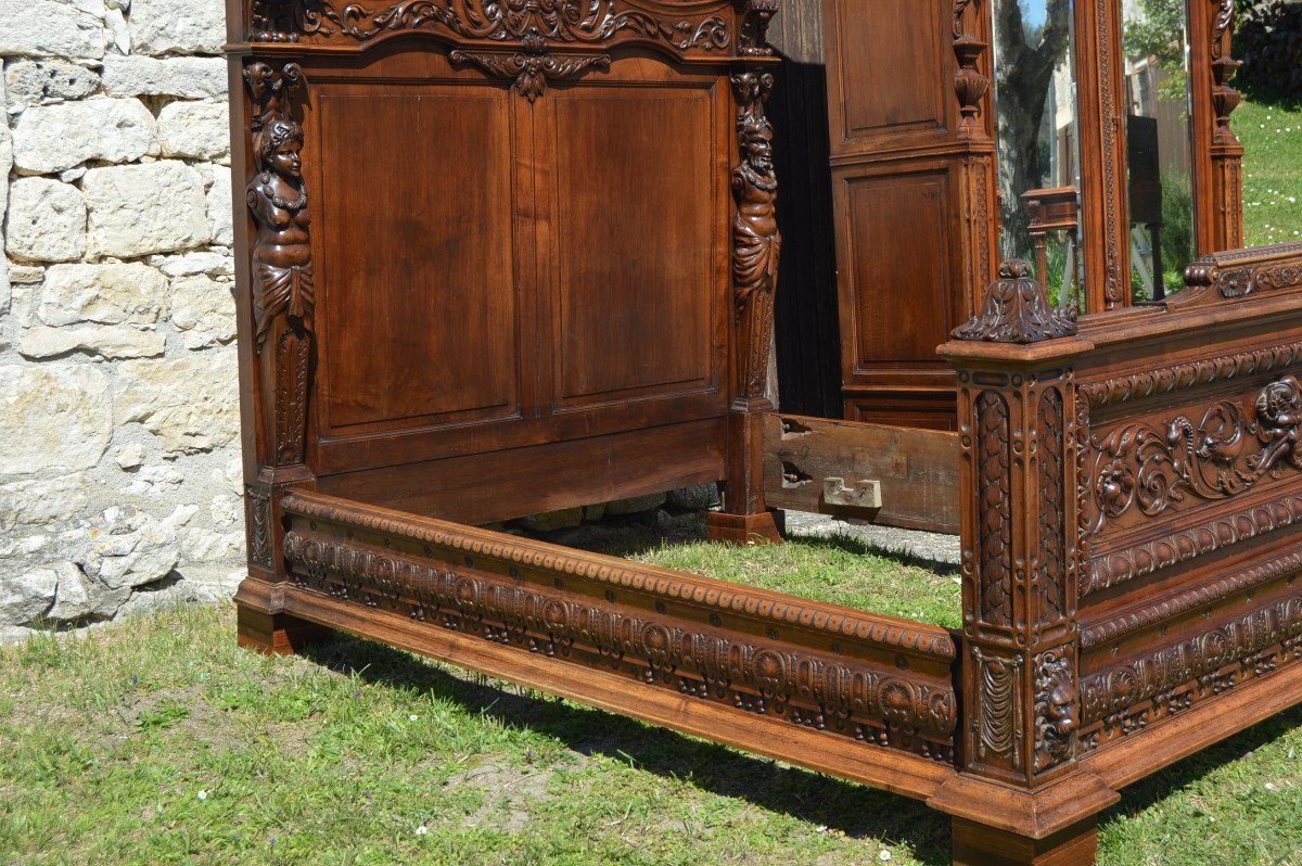 Exceptional Neo-renaissance Walnut Bedroom-photo-4