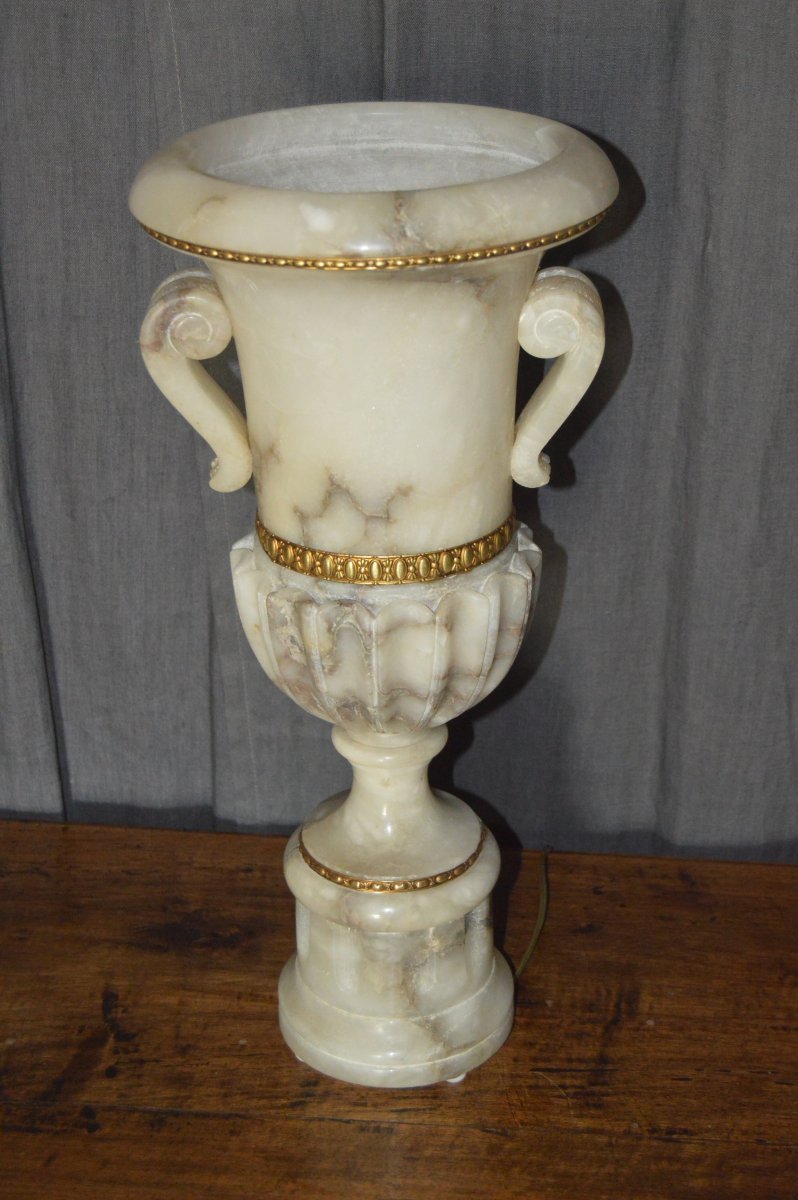 Medici Lamp In Alabaster-photo-2