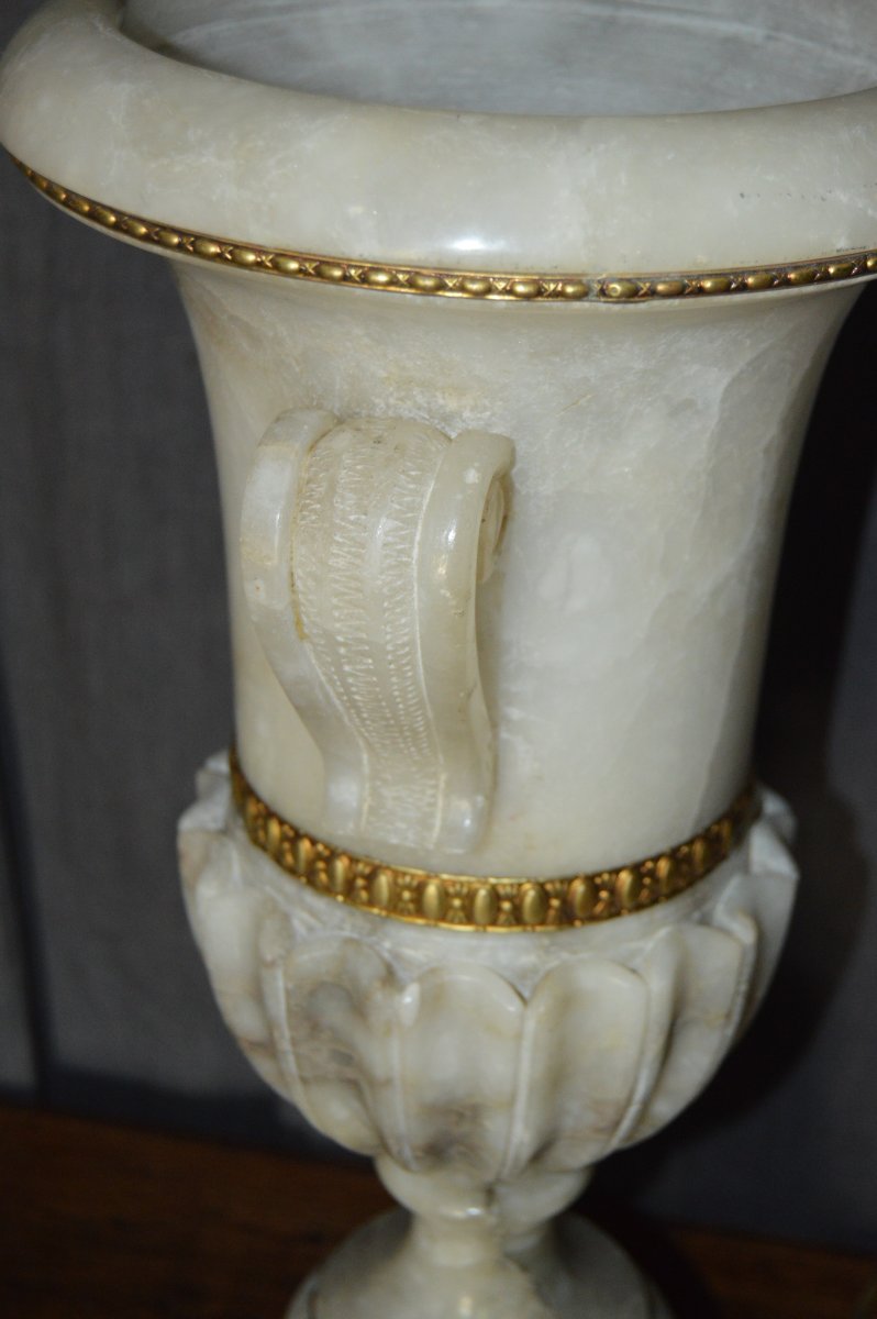 Medici Lamp In Alabaster-photo-5
