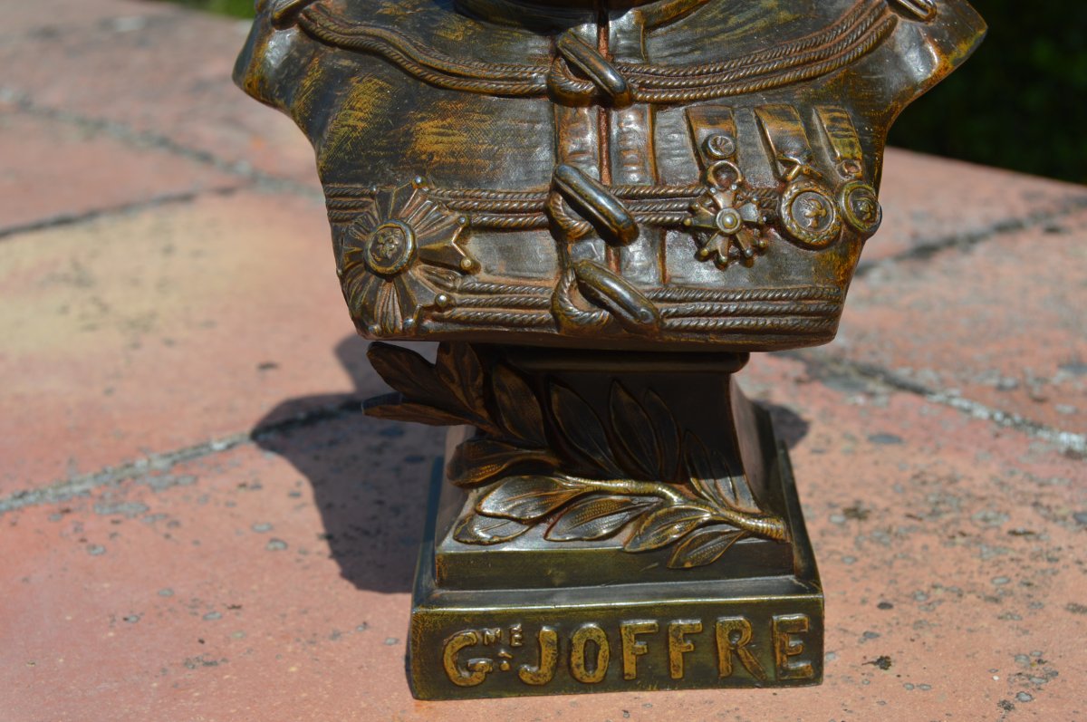 Militaria: Bust In Regule Signed Fugère-photo-1