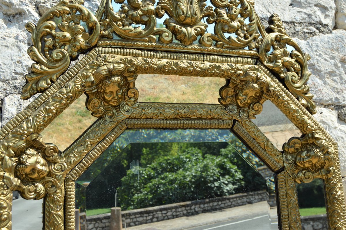 Large Louis XIV Style Mirror In Repoussé Brass-photo-3