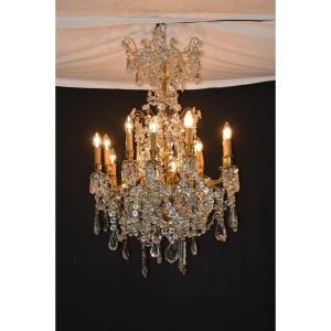 Large Chandelier In Gilt Bronze And Cut Crystal