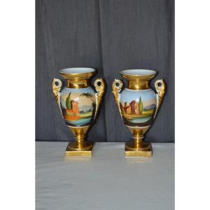 Paire de vases en porcelaine de Paris début XIX ème