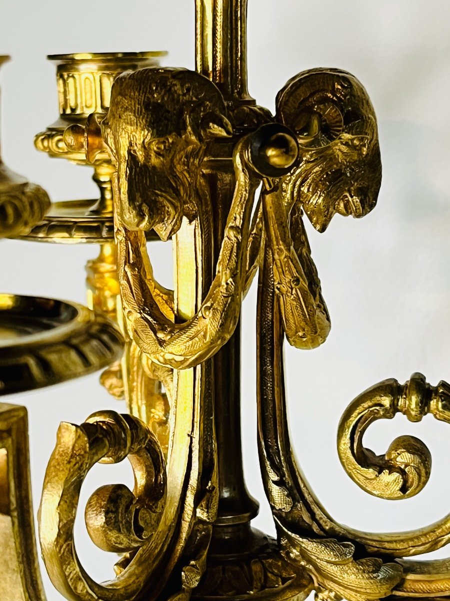Chandeliers  Louis XVI bronze doré têtes de béliers -photo-1