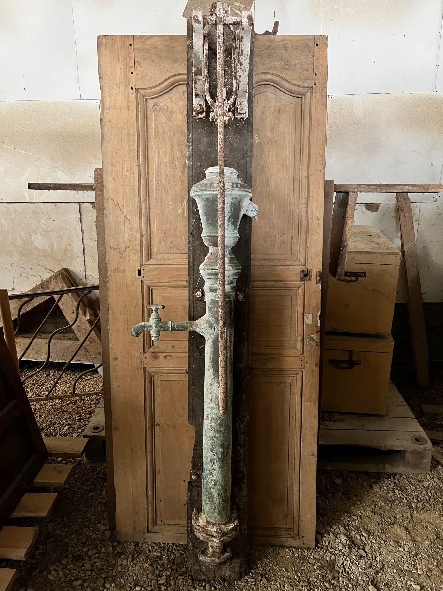 Pompe à eau en cuivre XIXe siècle 