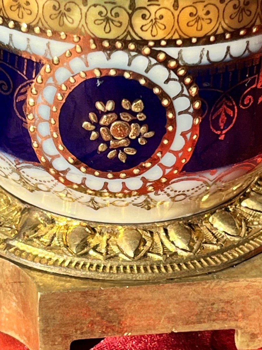 Lampe porcelaine de Paris "L’éducation de Cupidon"-photo-1