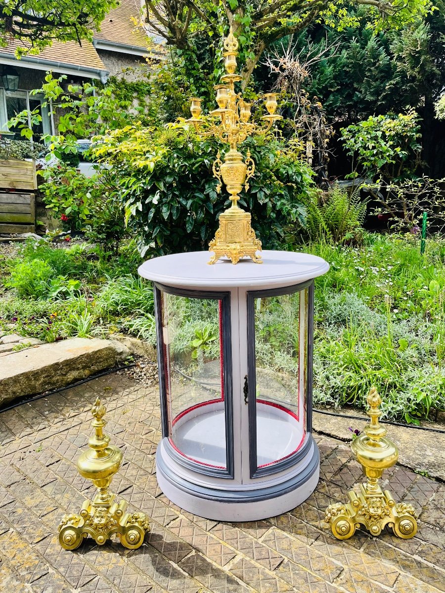 Vitrine ronde en bois peint 