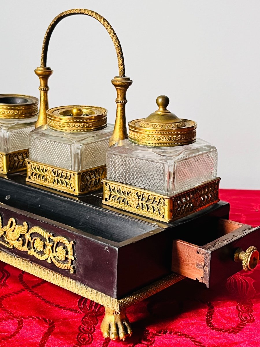 Empire Writing Inkwell In Ebony And Stamped Gilded Bronze -photo-1