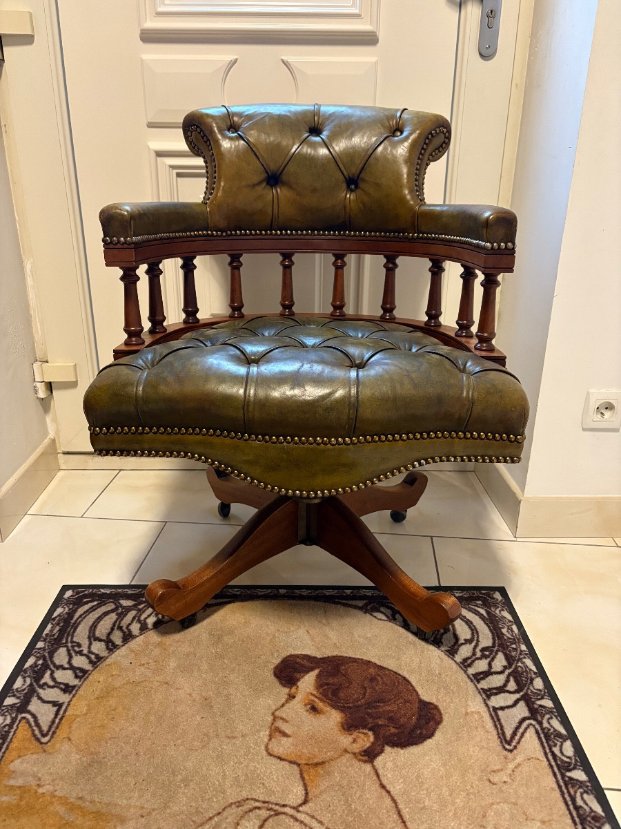 Fauteuil de bureau Chesterfield fabrication scandinave 