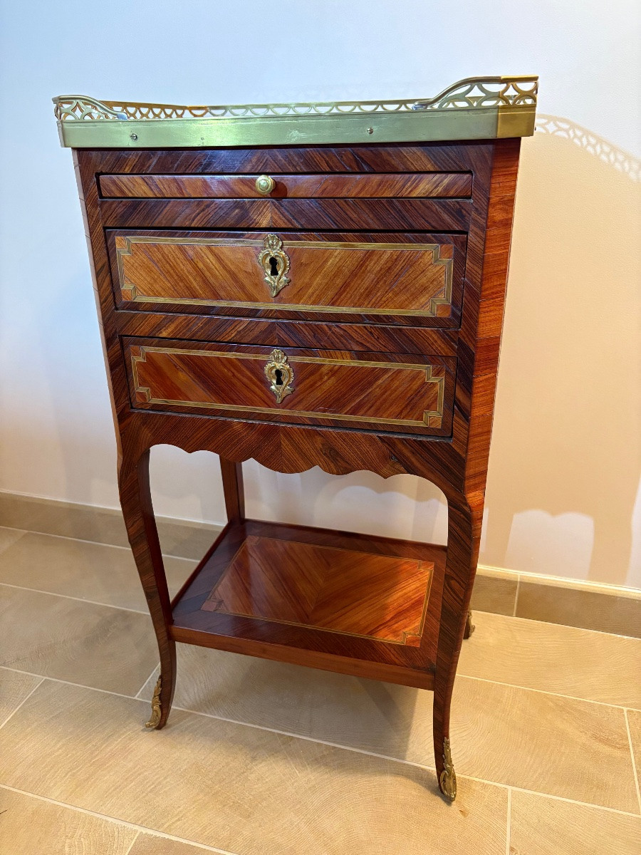 Table chiffonnière d’époque Louis XVI en marqueterie -photo-1