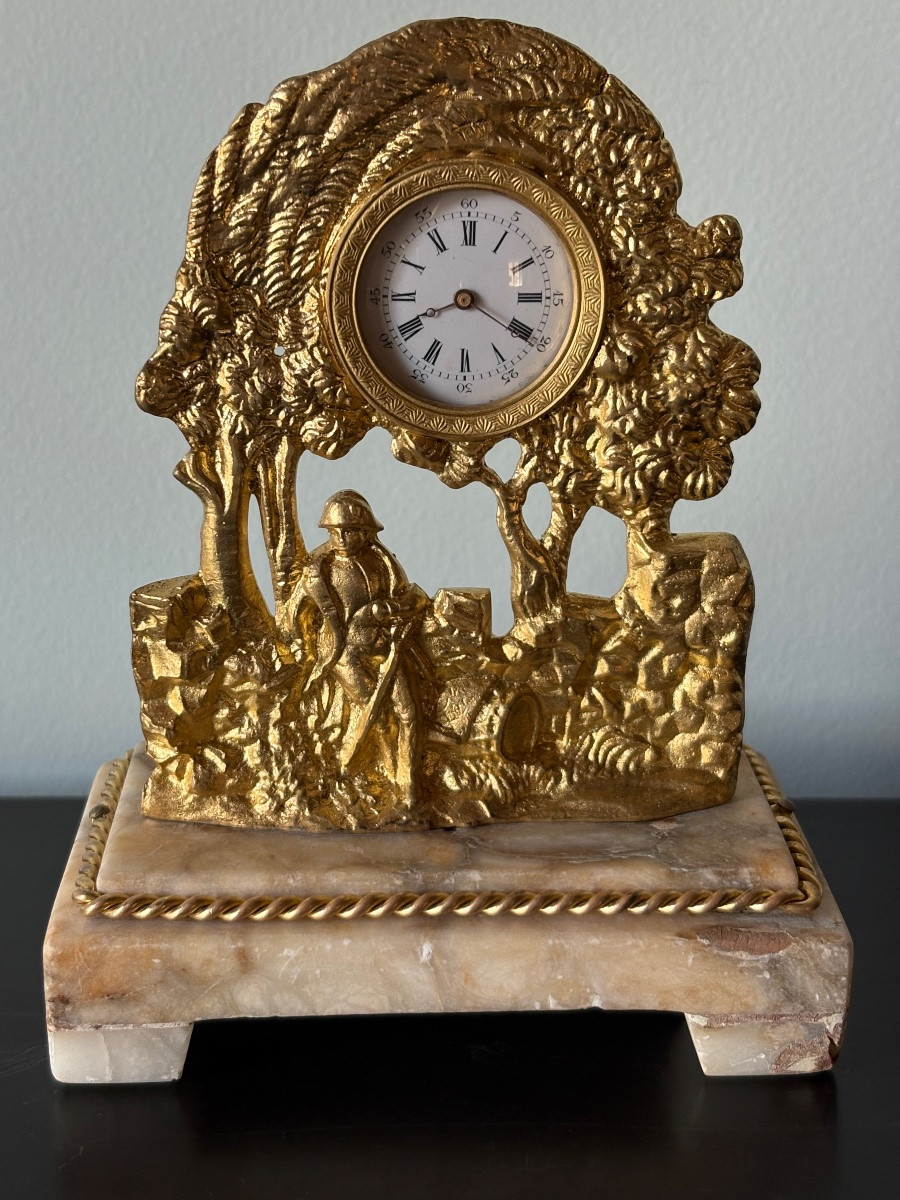 Pendule à l’effigie de Napoléon Bonaparte en bronze doré -photo-2