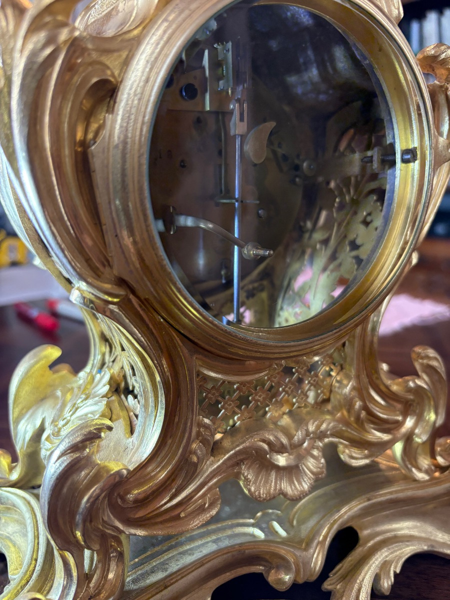 Pendule de bureau Louis XV bronze doré "Gille L’Ainé"-photo-2