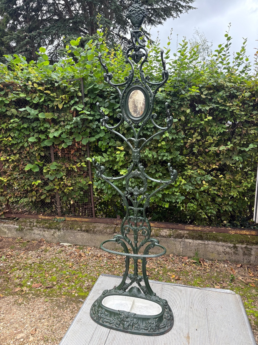 Porte manteau fonte XIXe Alfred Corneau 
