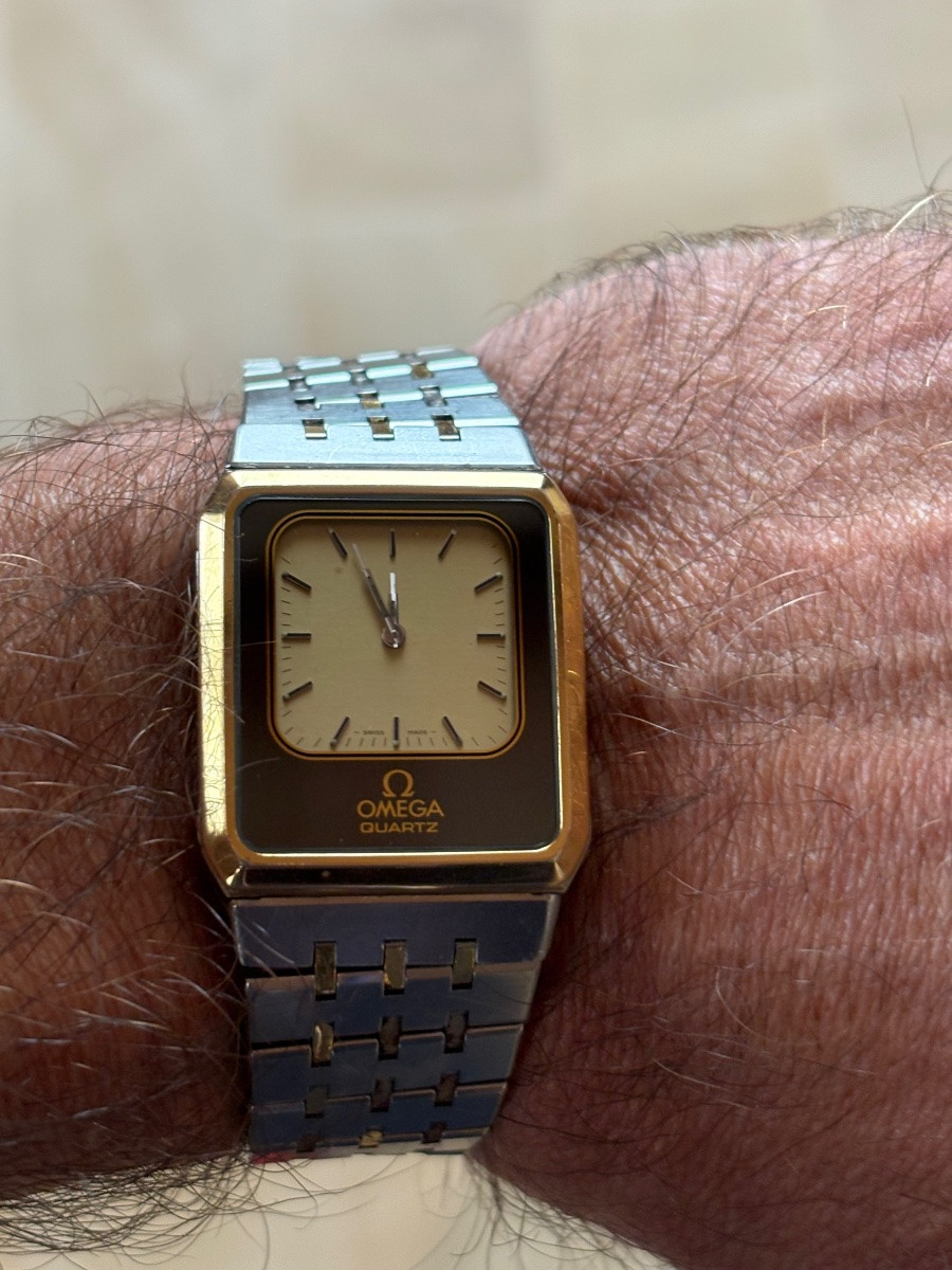 Omega Equinox Wristwatch -photo-2