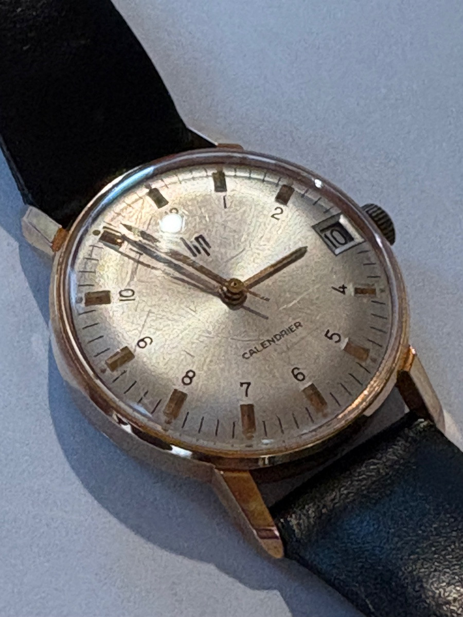 Lip Calendar Wristwatch -photo-3