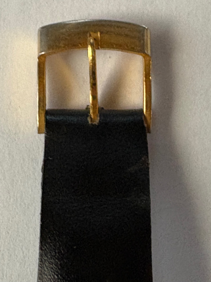 Lip Calendar Wristwatch -photo-2