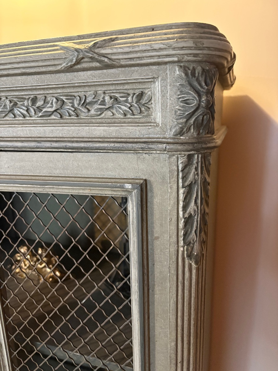 Petite vitrine de style Louis XVI en bois laqué -photo-2