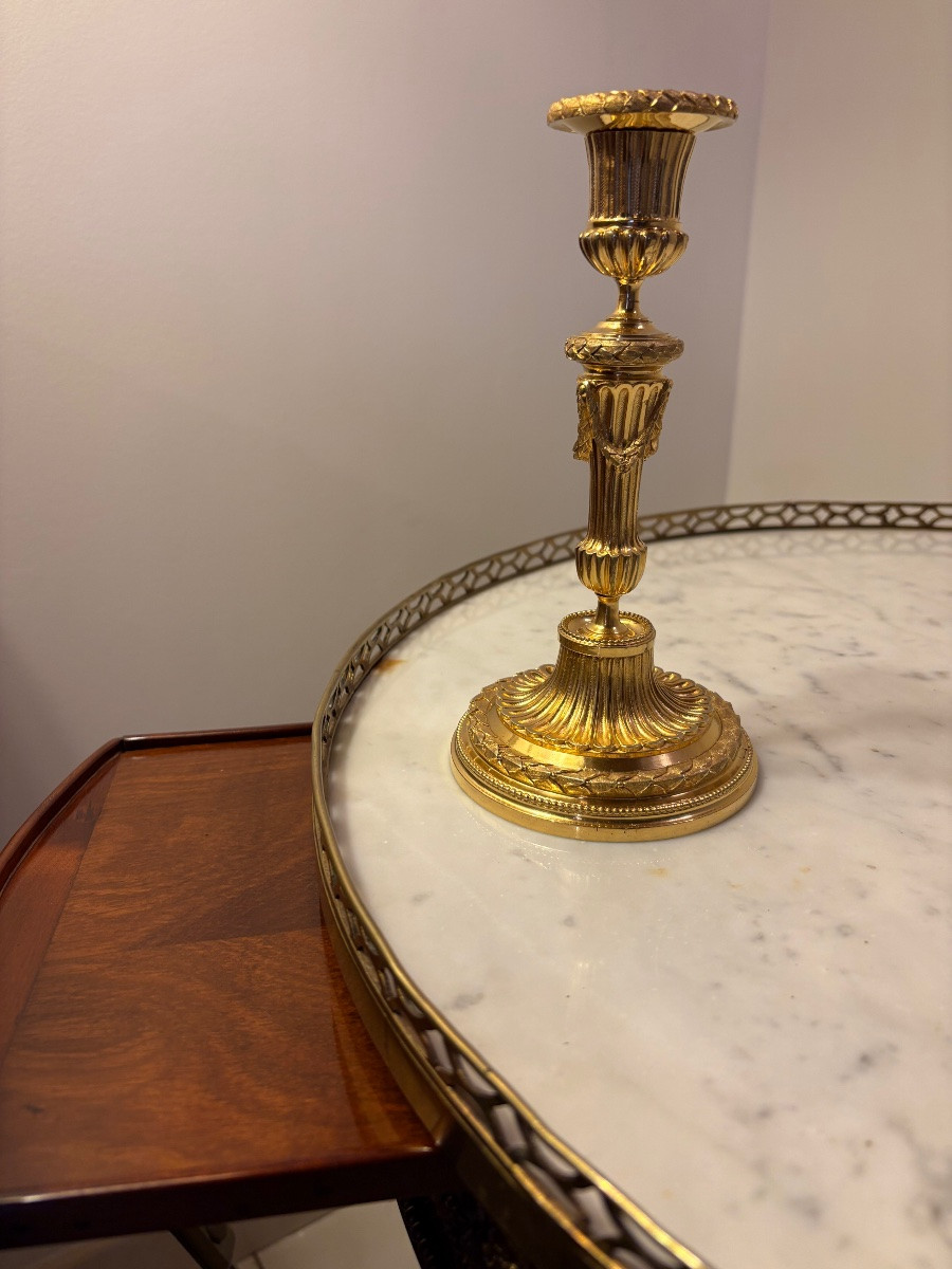 Paire de bougeoirs Louis XVI bronze doré au mercure -photo-1