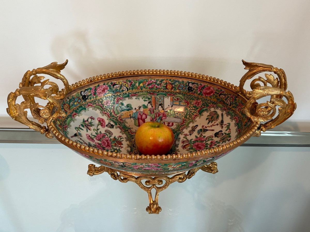 Grande coupe en porcelaine de Canton sur monture bronze doré -photo-3