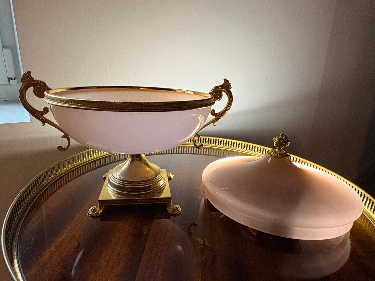 Opaline Glass Bowl On A Gilt Bronze Mount -photo-2