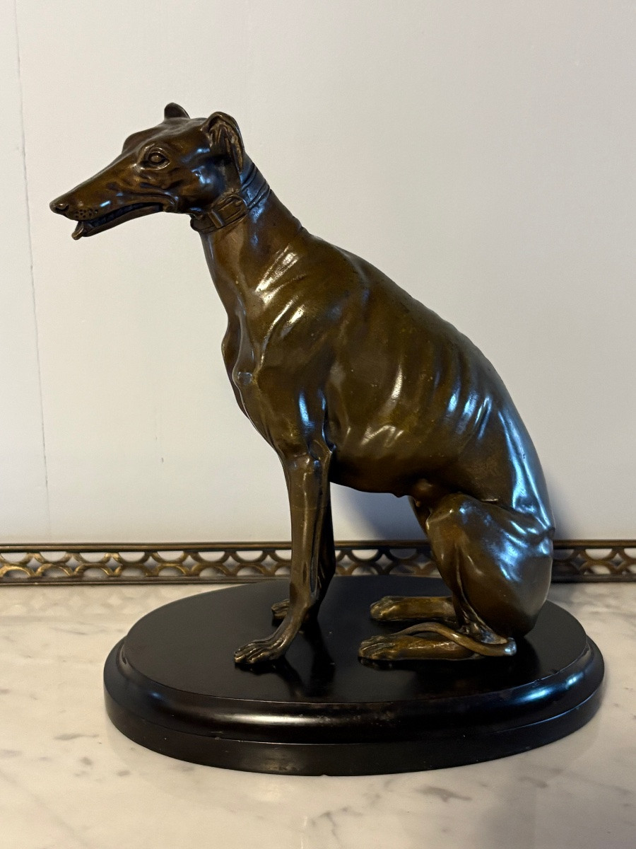 Bronze Greyhound Watch Holder-photo-1