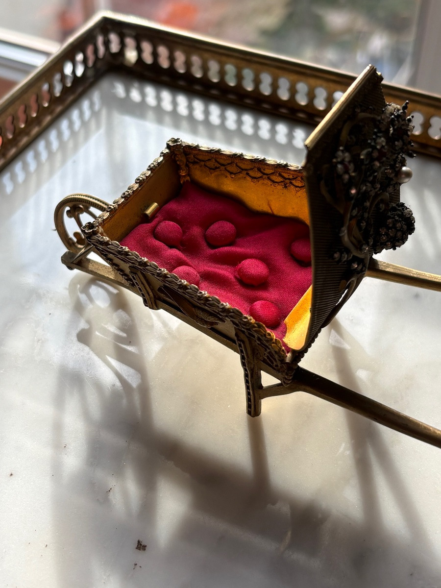 Gold-plated Bronze Wheelbarrow Jewelry Box -photo-1