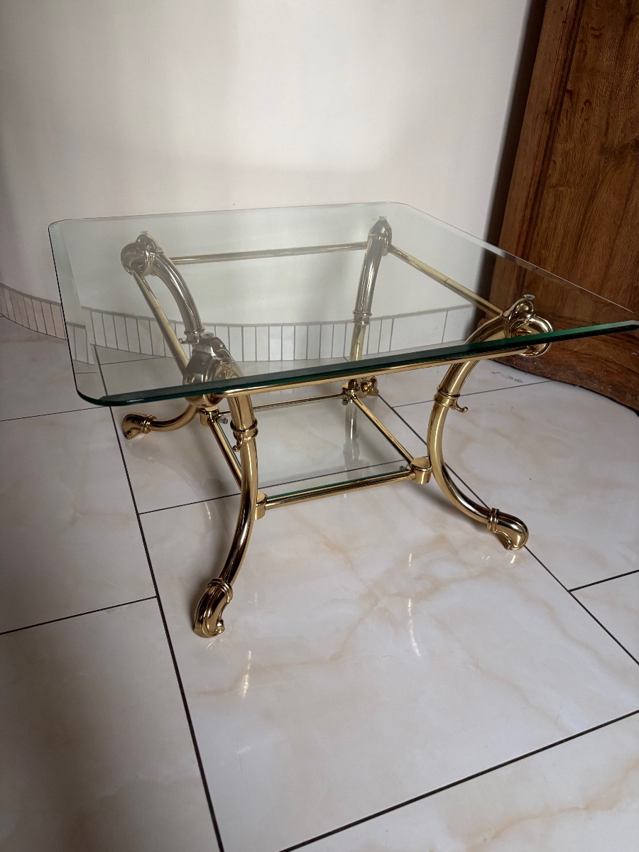 Brass Coffee Table Decorated With Parrots 