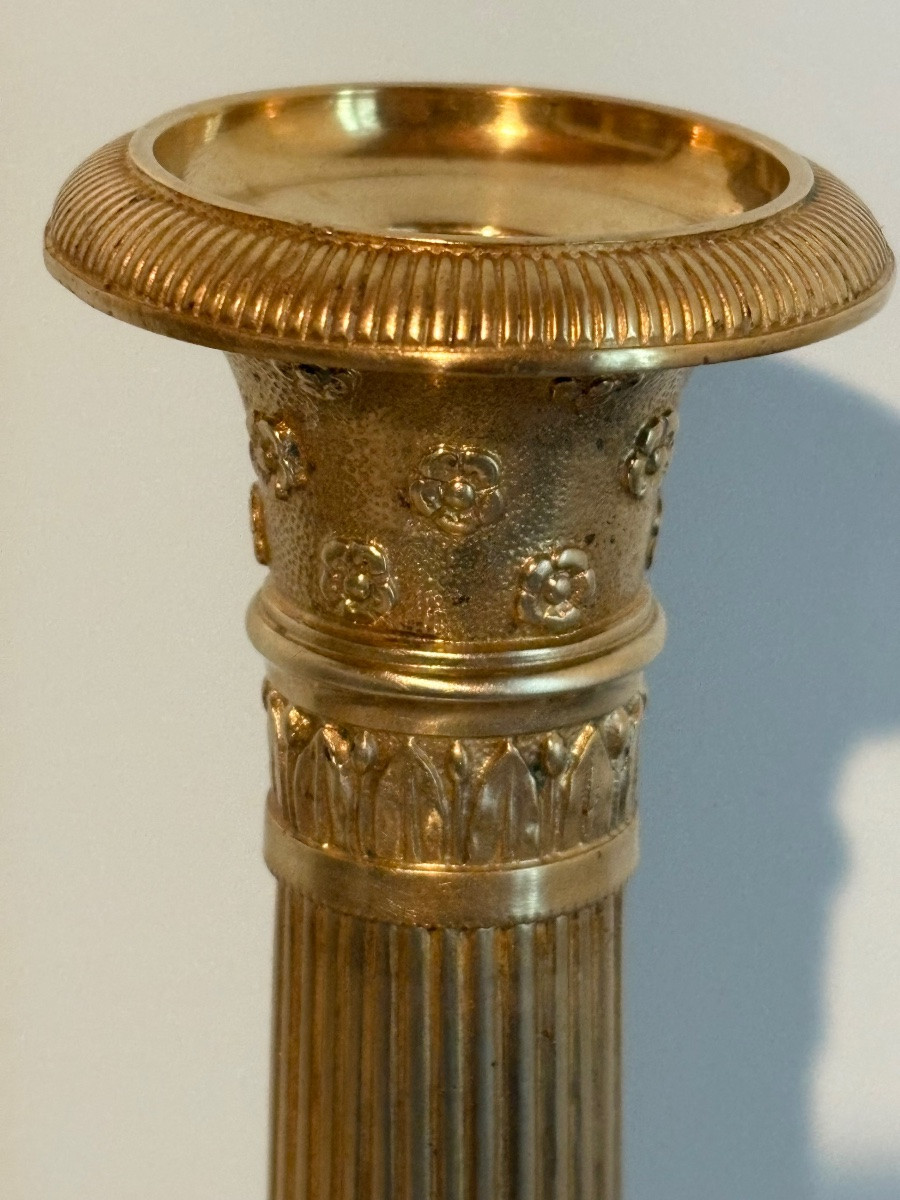 Paire de bougeoirs Empire en bronze doré -photo-4