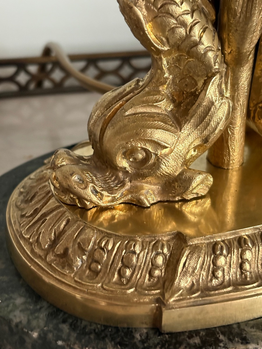 Lampe aux dauphins en bronze doré -photo-4
