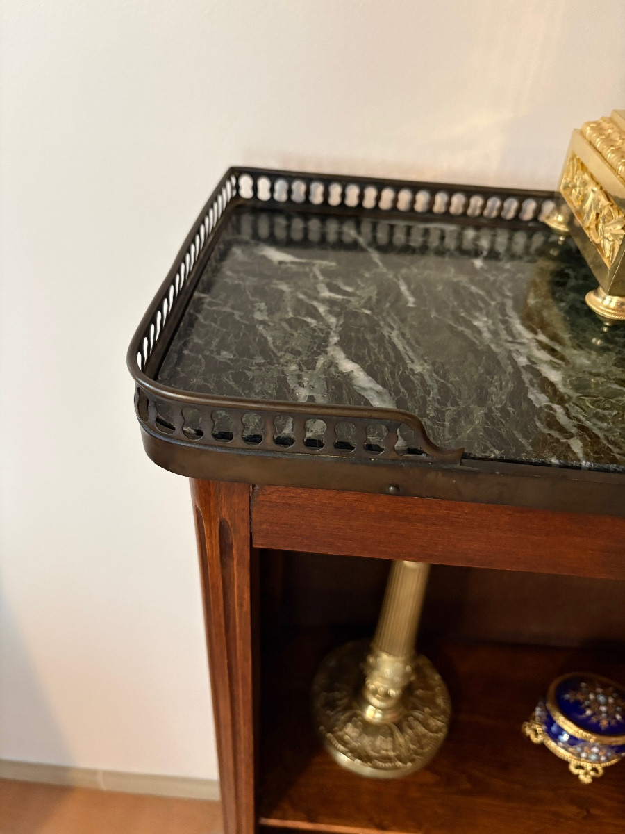 Small Bookcase In Transition Style -photo-1