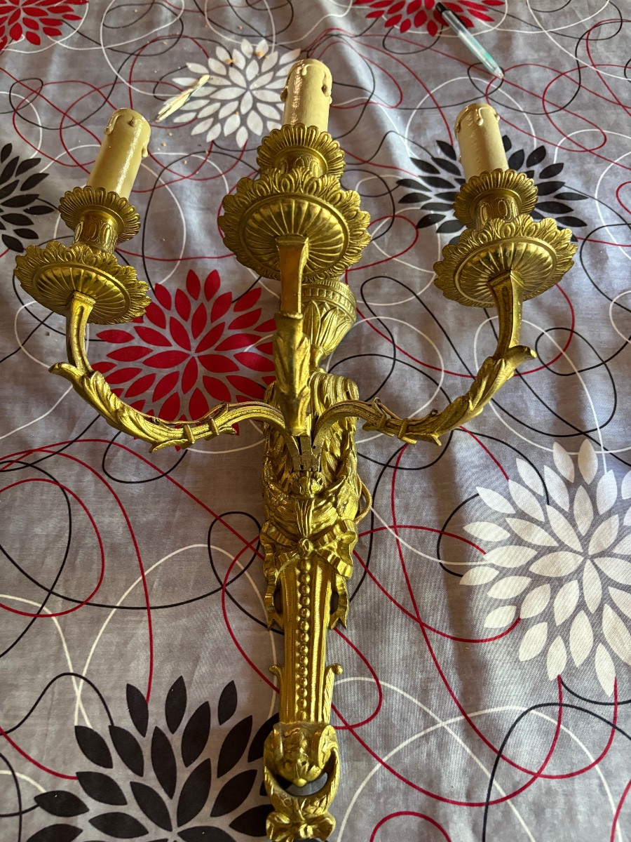 Pair Of 18th-century Louis XVI Ormolu Sconces-photo-4