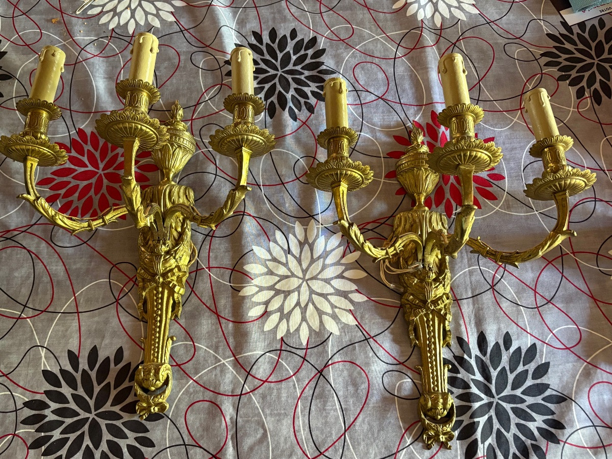 Pair Of 18th-century Louis XVI Ormolu Sconces-photo-6