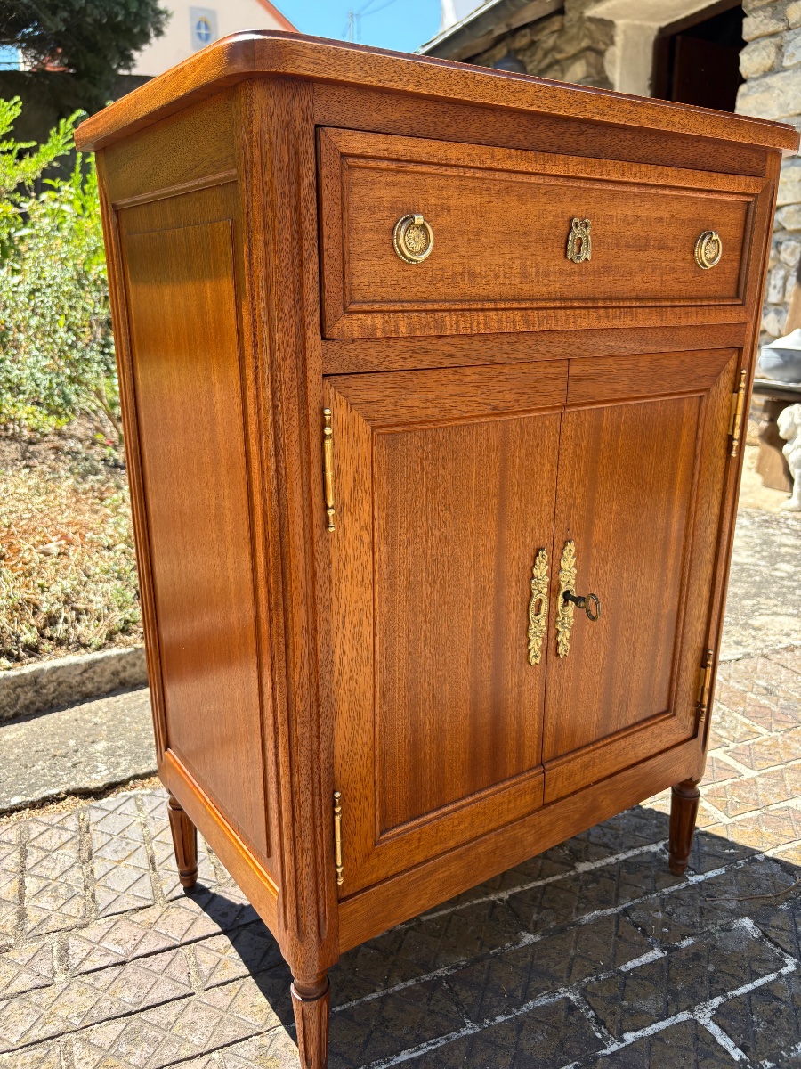 Petit buffet Louis XVI acajou blond 