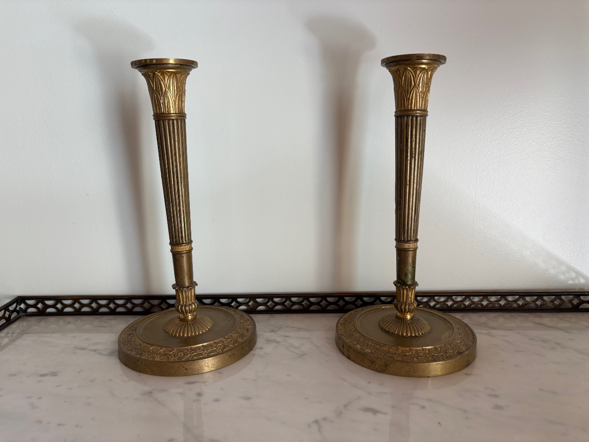 Claude Galle, Pair Of Quiver-shaped Candlesticks In Gilded Bronze 